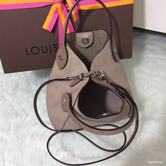 HINA VUITTON LOUIS PM 0823